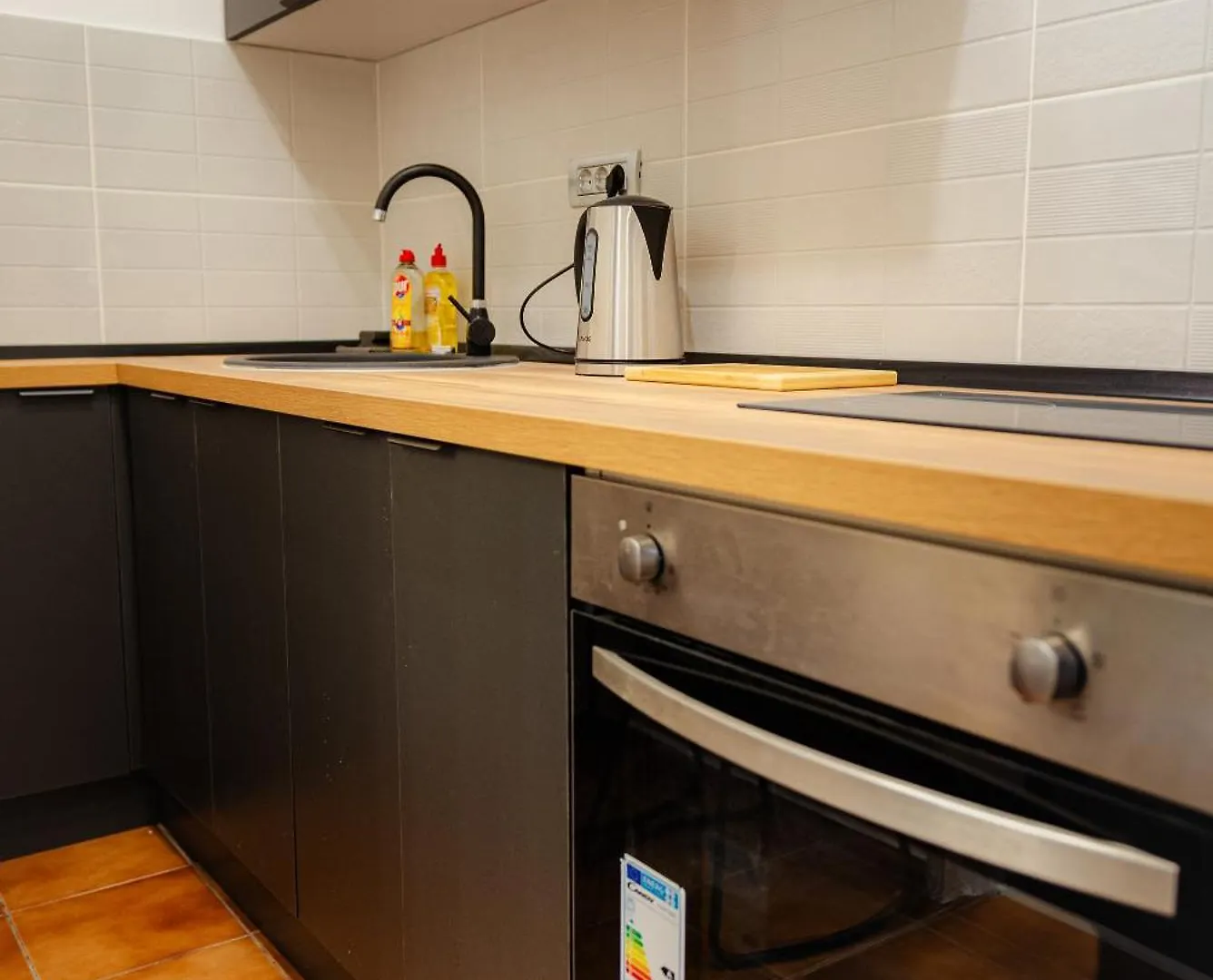 Central Modern Apartment - Victory Square Near Government Building بوخارست 0*,  رومانيا